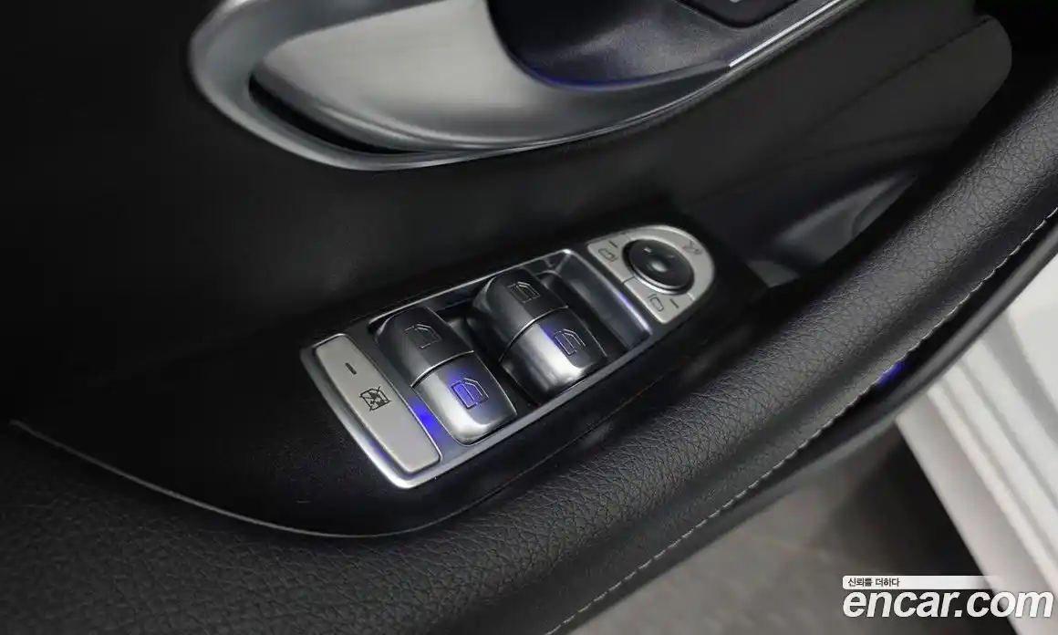 Mercedes-Benz E-Class 2023 2.0 Автомат в Москве № 721899, фото 14