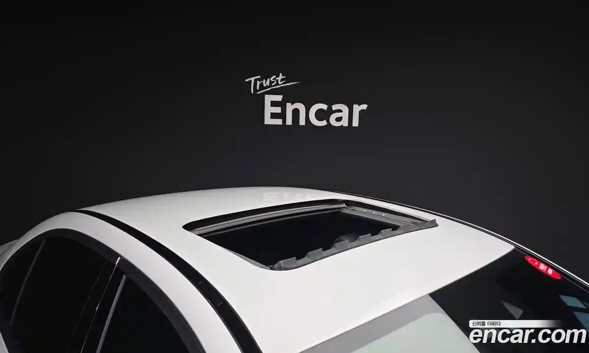 Mercedes-Benz E-Class 2023 2.0 Автомат в Москве № 721899, фото 20