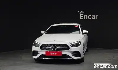 Mercedes-Benz E-Class 2023 2.0 Автомат в Москве № 721899, миниатюра 3