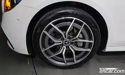 Mercedes-Benz E-Class 2023 2.0 Автомат в Москве № 721899, миниатюра 5