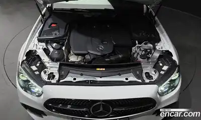 Mercedes-Benz E-Class 2023 2.0 Автомат в Москве № 721899, миниатюра 6