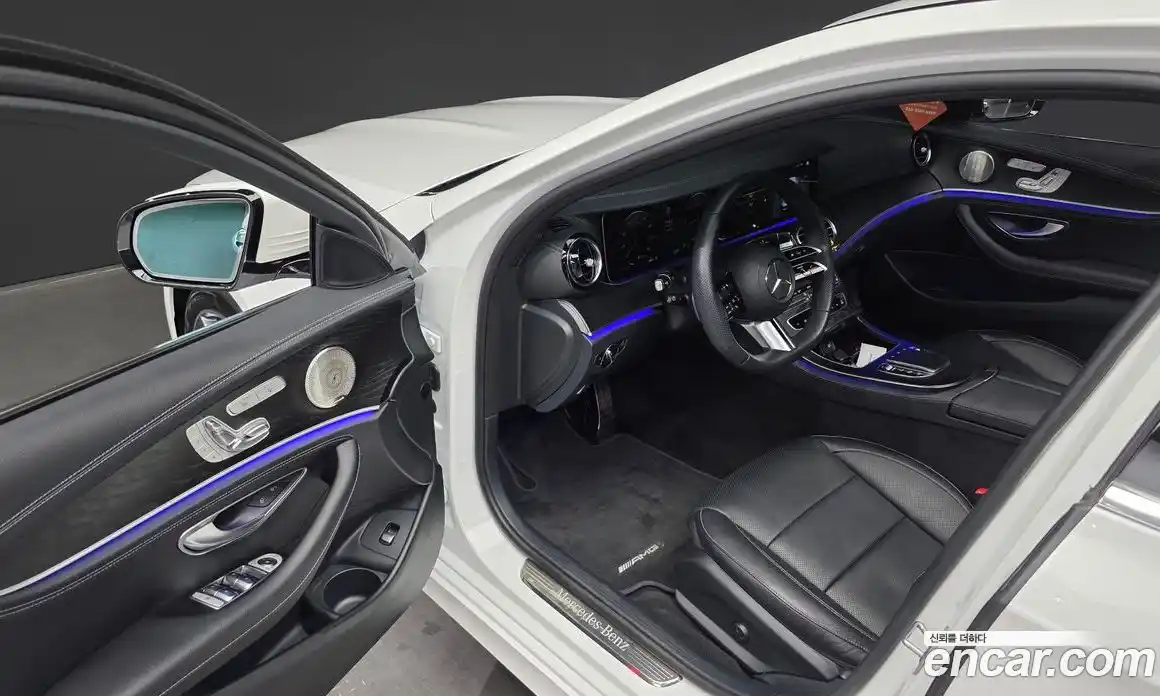 Mercedes-Benz E-Class 2023 2.0 Автомат в Москве № 721899, фото 10