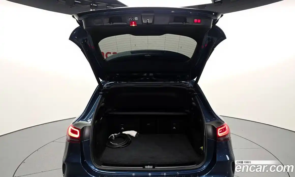 Mercedes-Benz EQA 2022 0.2 Автомат в Москве № 722520, фото 20