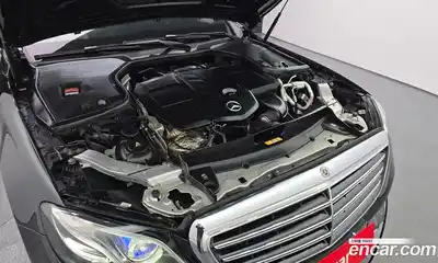 Mercedes-Benz E-Class 2019 1.9 Автомат в Москве № 722819, миниатюра 6