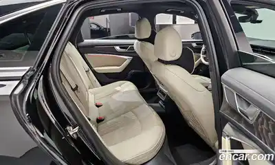 Audi A6 2023 2.0 Автомат в Москве № 723331, миниатюра 12