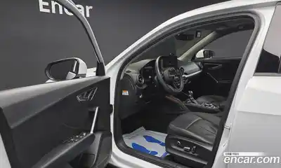 Audi Q2 2020 2.0 Автомат в Москве № 723413, миниатюра 10