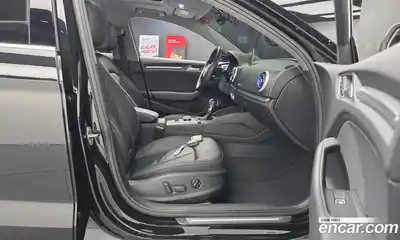 Audi A3 2018 2.0 Автомат в Москве № 723574, миниатюра 11