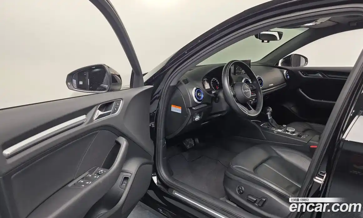 Audi A3 2018 2.0 Автомат в Москве № 723574, фото 10