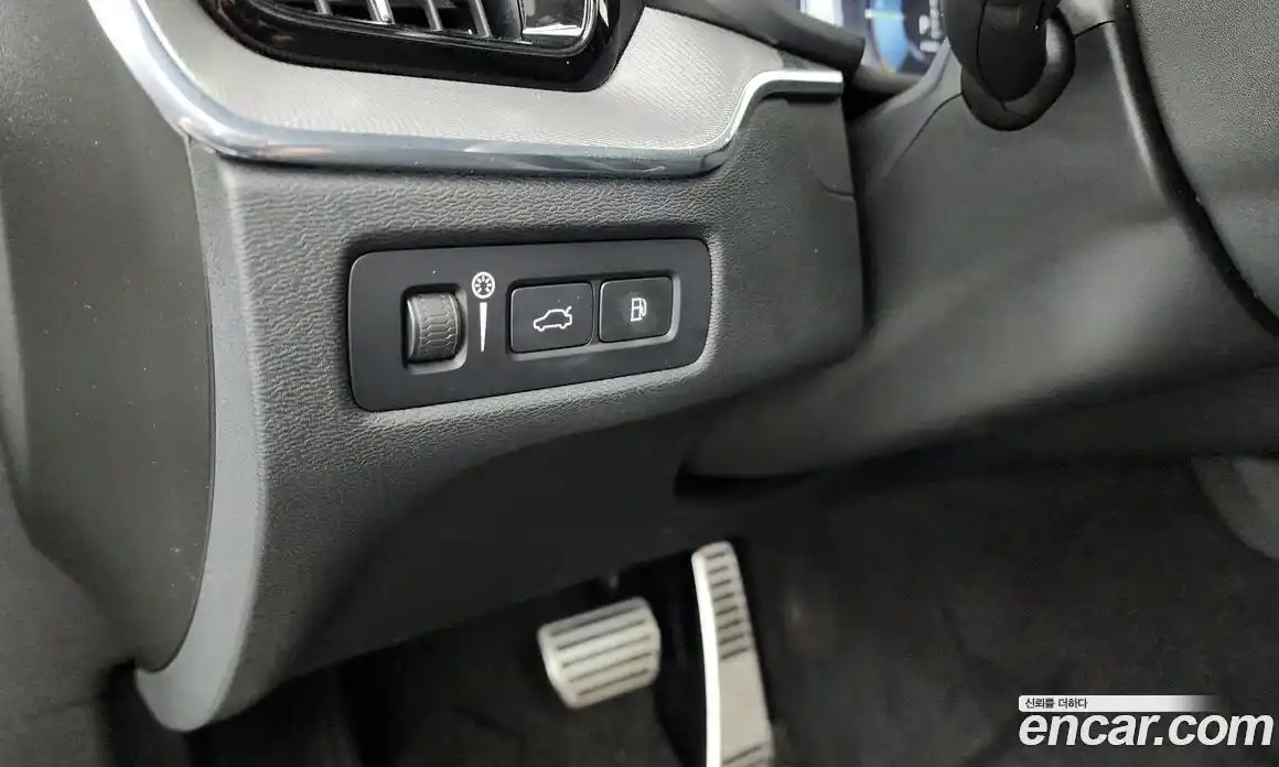 Volvo XC60 2021 2.0 Автомат в Москве № 724050, фото 16