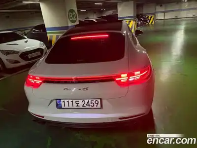 Porsche Panamera 2018 3.0 Автомат в Москве № 724275, миниатюра 2