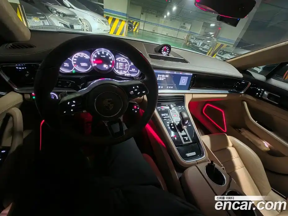 Porsche Panamera 2018 3.0 Автомат в Москве № 724275, фото 9