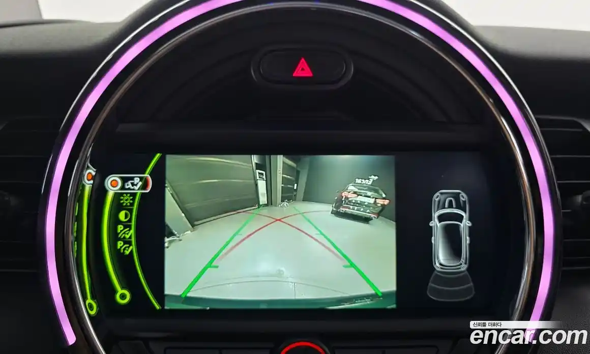 Mini Cooper 2018 1.5 Автомат в Москве № 724840, фото 19