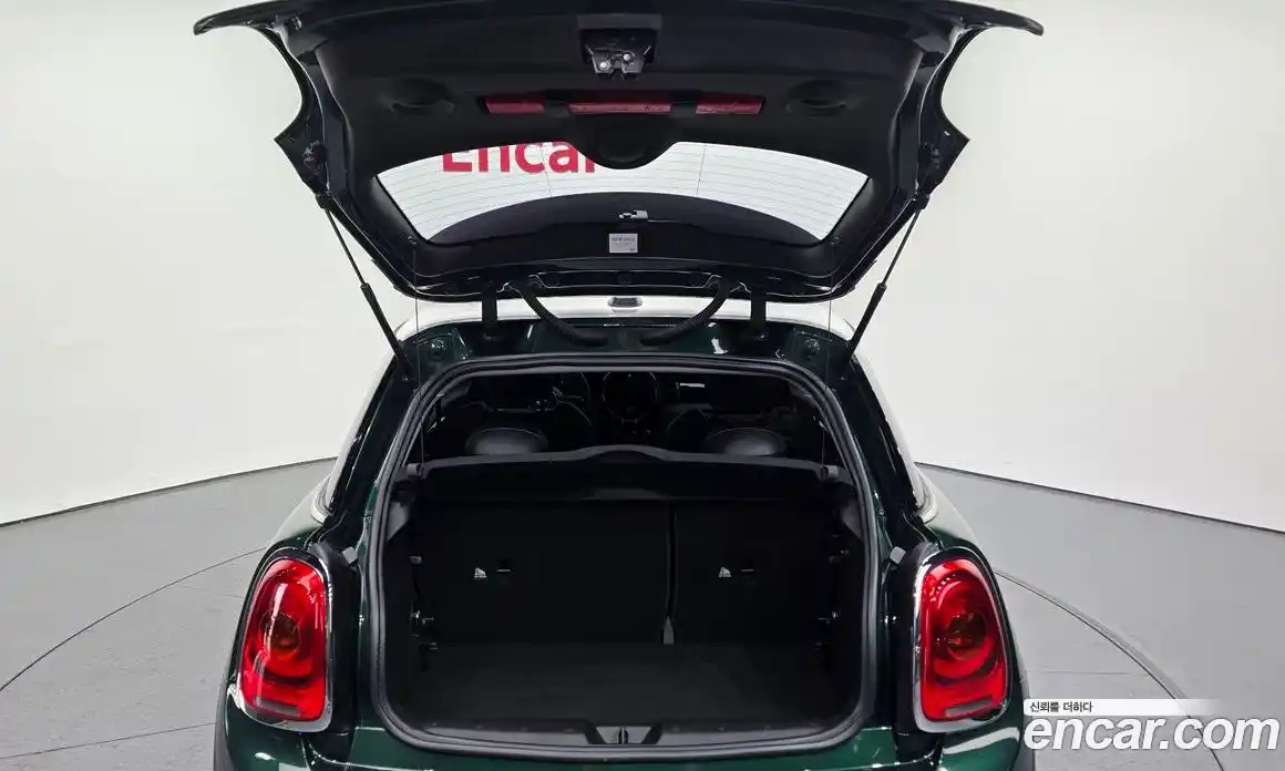 Mini Cooper 2018 1.5 Автомат в Москве № 724840, фото 20