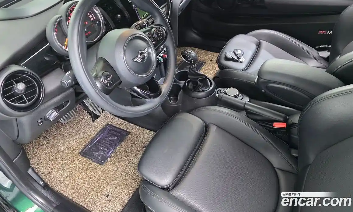 Mini Cooper 2018 1.5 Автомат в Москве № 724840, фото 7