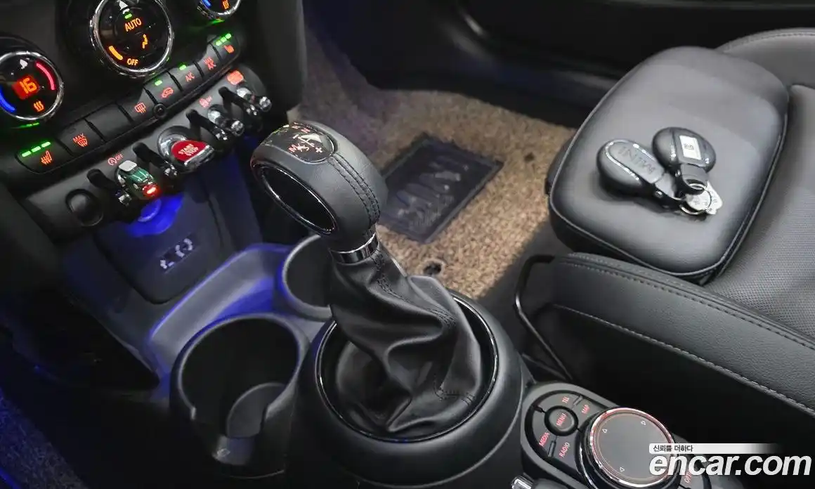 Mini Cooper 2018 1.5 Автомат в Москве № 724840, фото 9