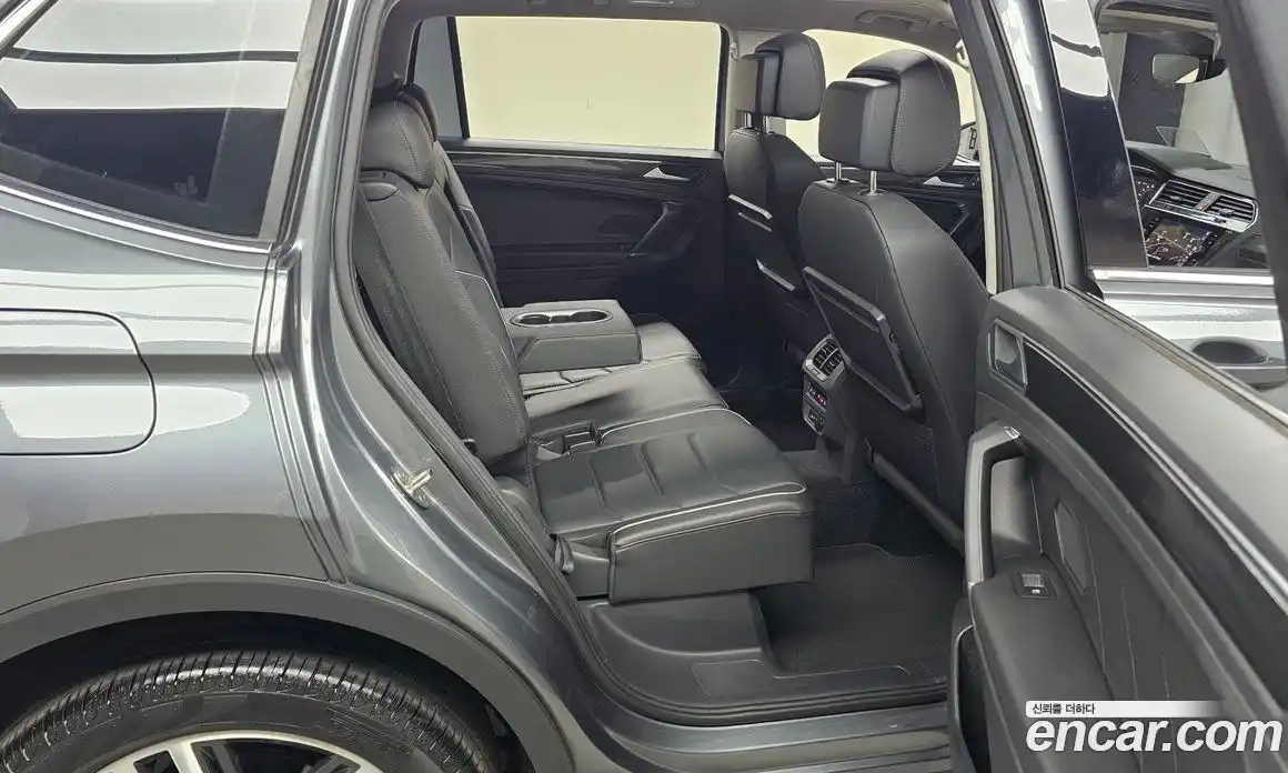 Volkswagen Tiguan 2020 2.0 Автомат в Москве № 725129, фото 12