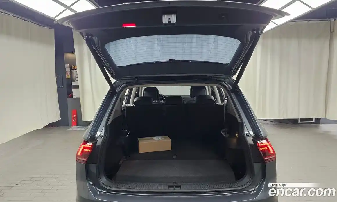 Volkswagen Tiguan 2020 2.0 Автомат в Москве № 725129, фото 20