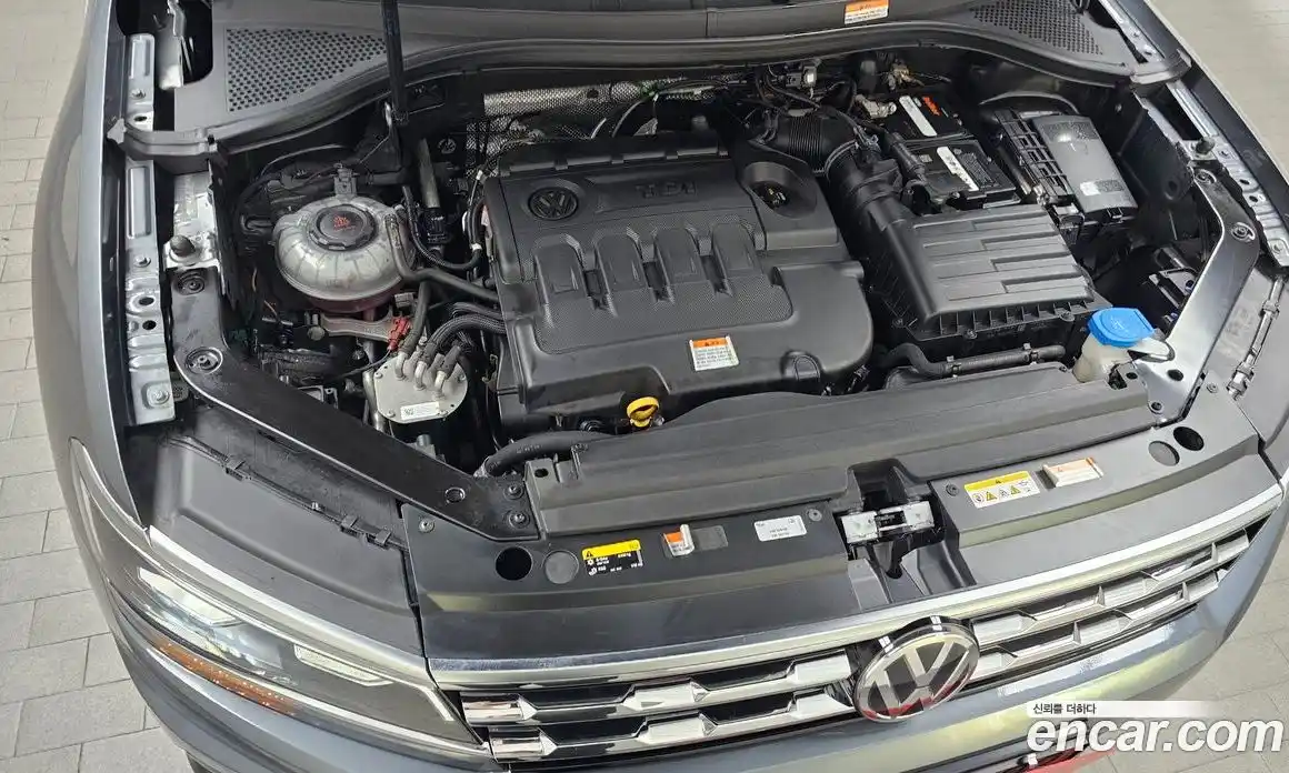 Volkswagen Tiguan 2020 2.0 Автомат в Москве № 725129, фото 6