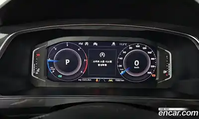 Volkswagen Tiguan 2020 2.0 Автомат в Москве № 725147, миниатюра 8