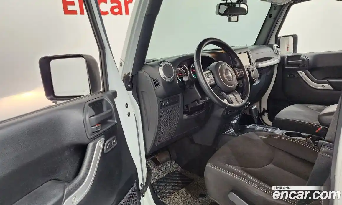 Jeep Wrangler 2016 3.6 Автомат в Москве № 725310, фото 11