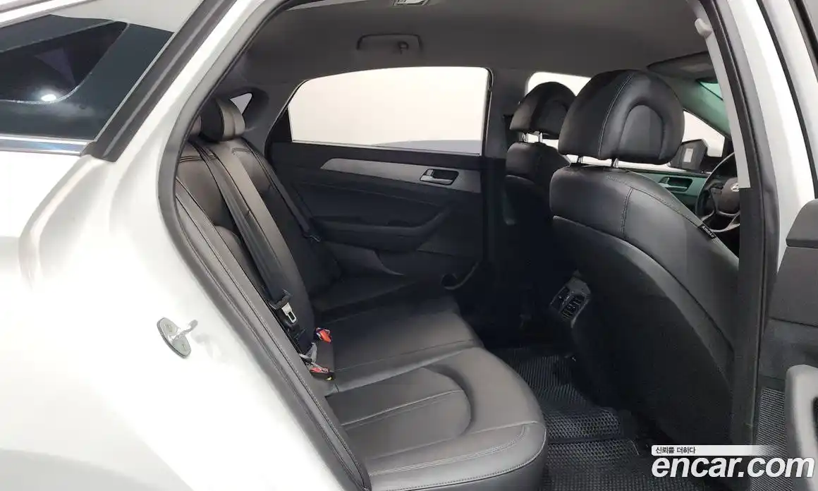 Hyundai Sonata 2015 2.0 гидро в Москве № 745669, фото 12