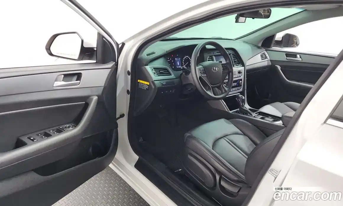 Hyundai Sonata 2015 2.0 гидро в Москве № 745669, фото 10