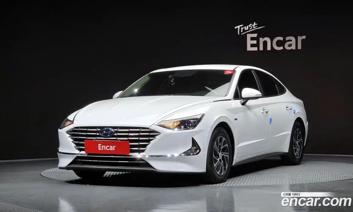 Hyundai Sonata 2020 2.0 Автомат в Москве № 745722, фото 1