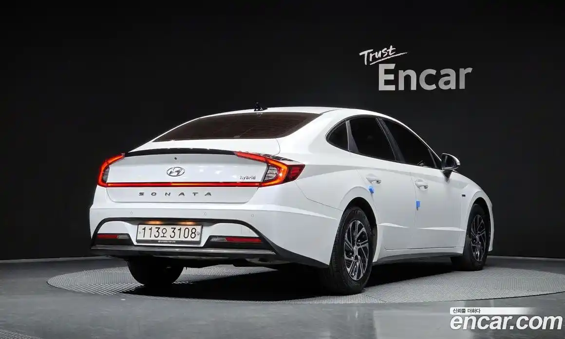 Hyundai Sonata 2020 2.0 Автомат в Москве № 745722, фото 2