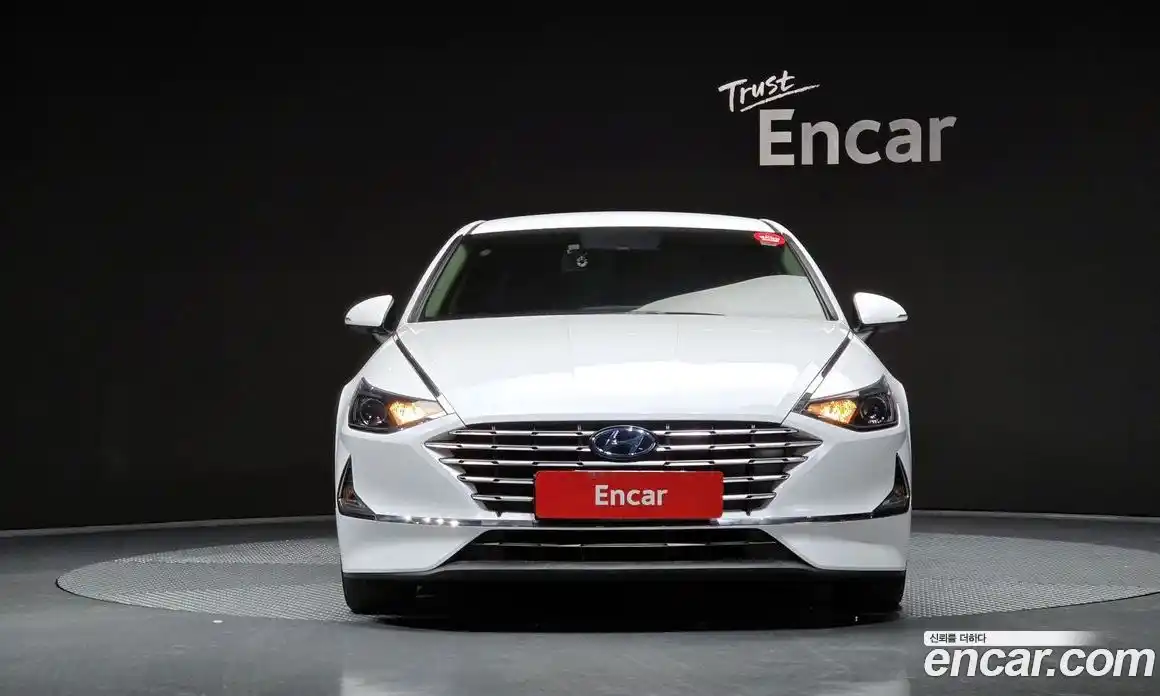 Hyundai Sonata 2020 2.0 Автомат в Москве № 745722, фото 3