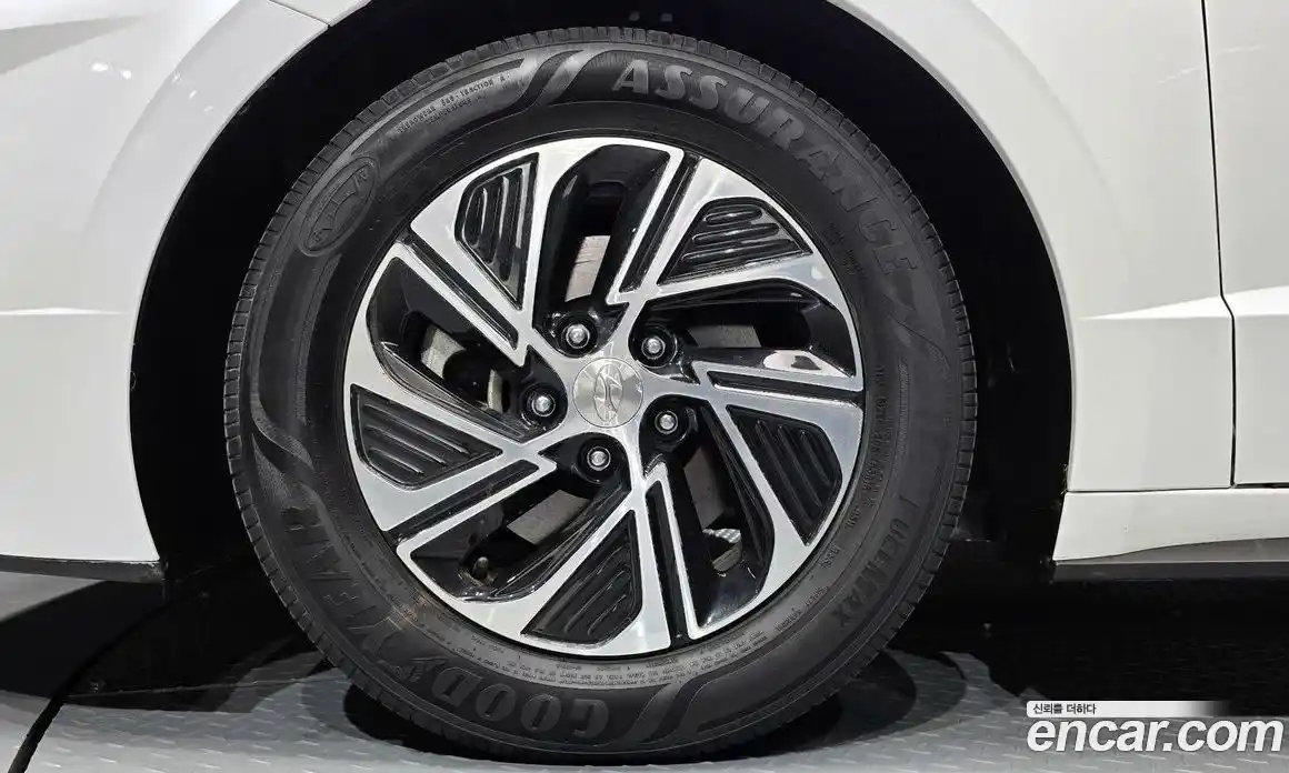 Hyundai Sonata 2020 2.0 Автомат в Москве № 745722, фото 5