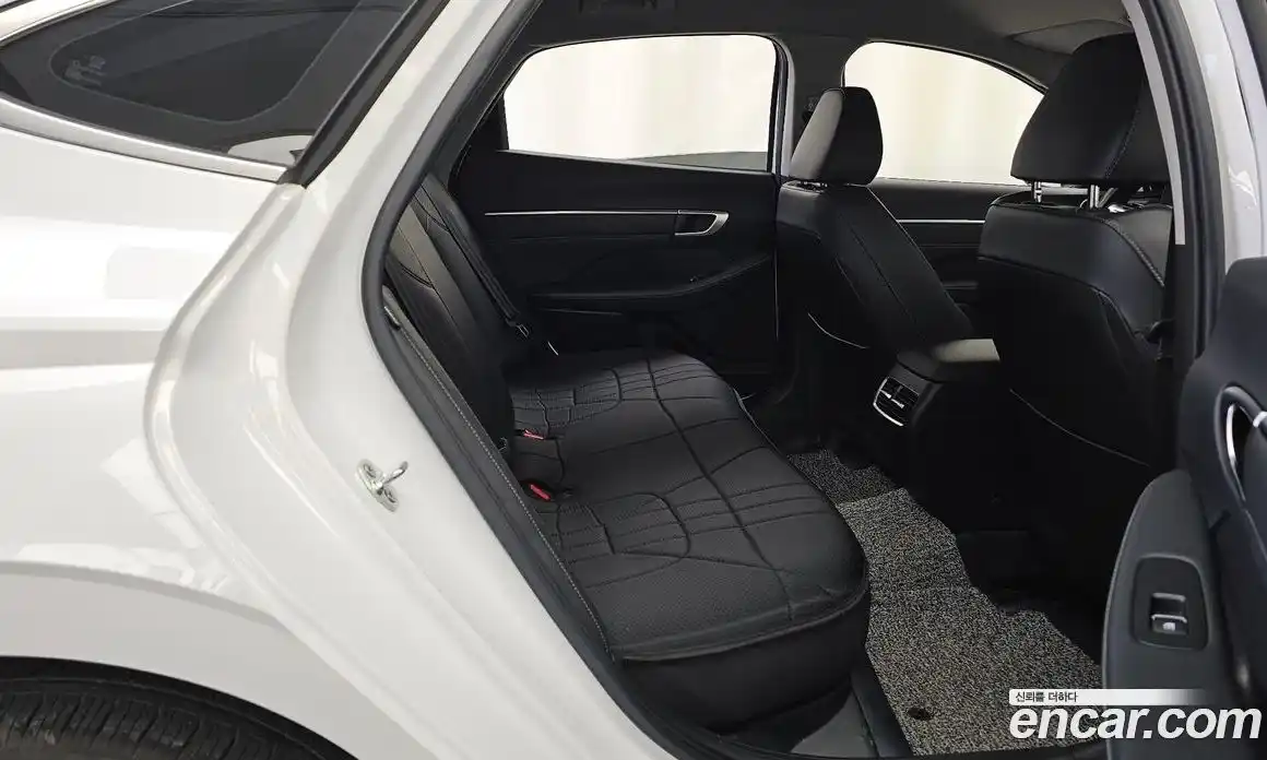 Hyundai Sonata 2024 2.0 Автомат в Москве № 745750, фото 12