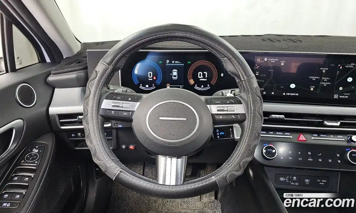 Hyundai Sonata 2024 2.0 Автомат в Москве № 745750, фото 13