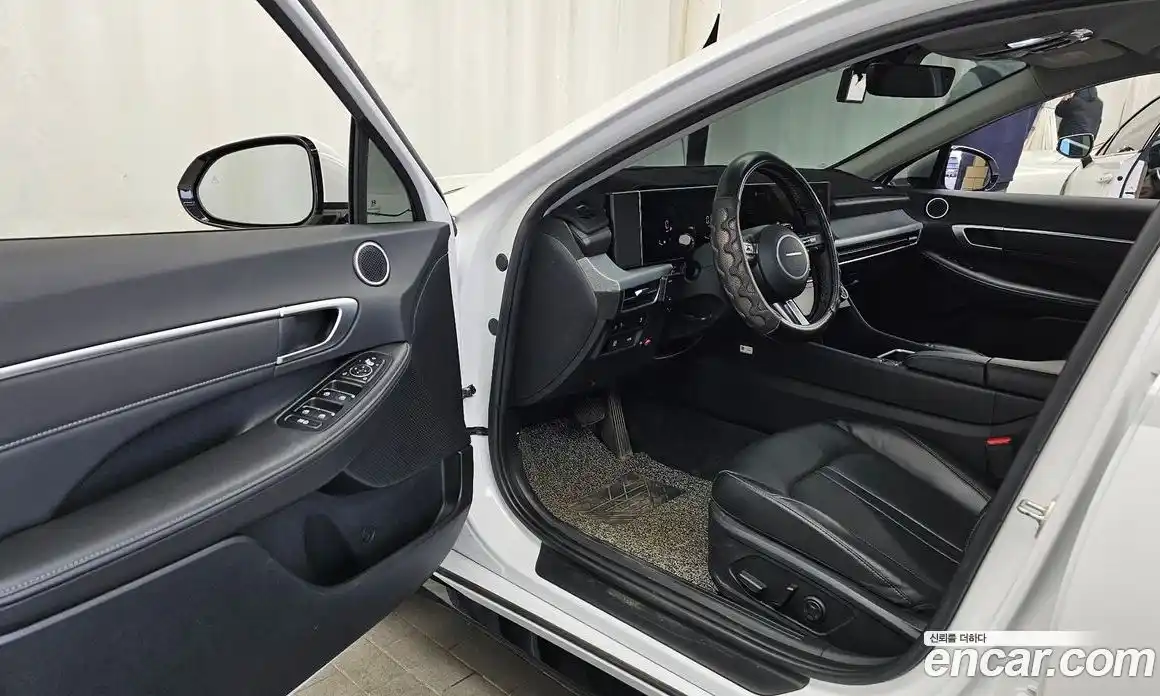 Hyundai Sonata 2024 2.0 Автомат в Москве № 745750, фото 10