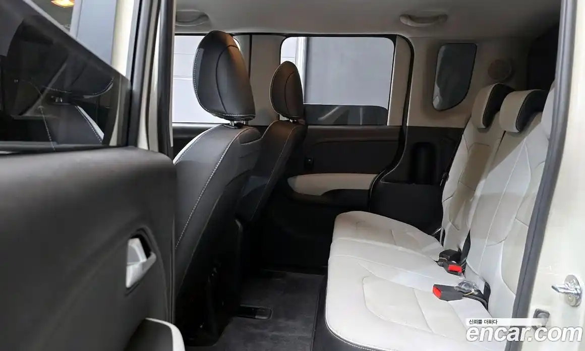 Kia Ray 2024 1.0 Автомат в Москве № 746058, фото 12