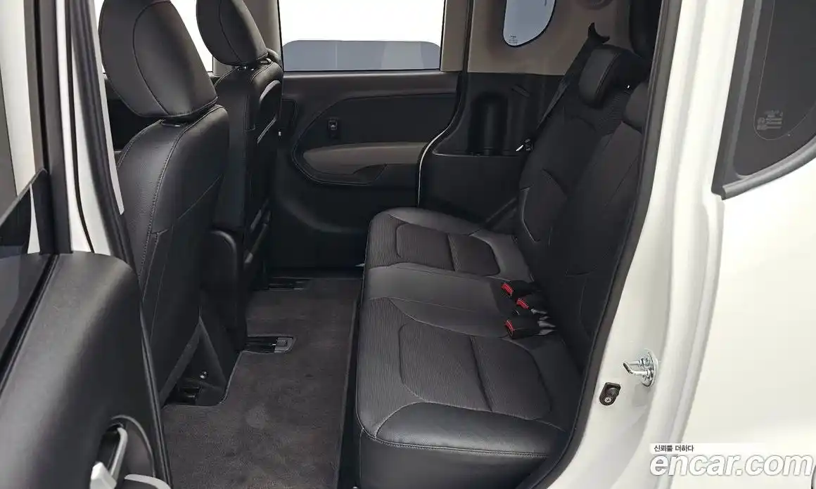 Kia Ray 2024 1.0 Автомат в Москве № 746139, фото 11