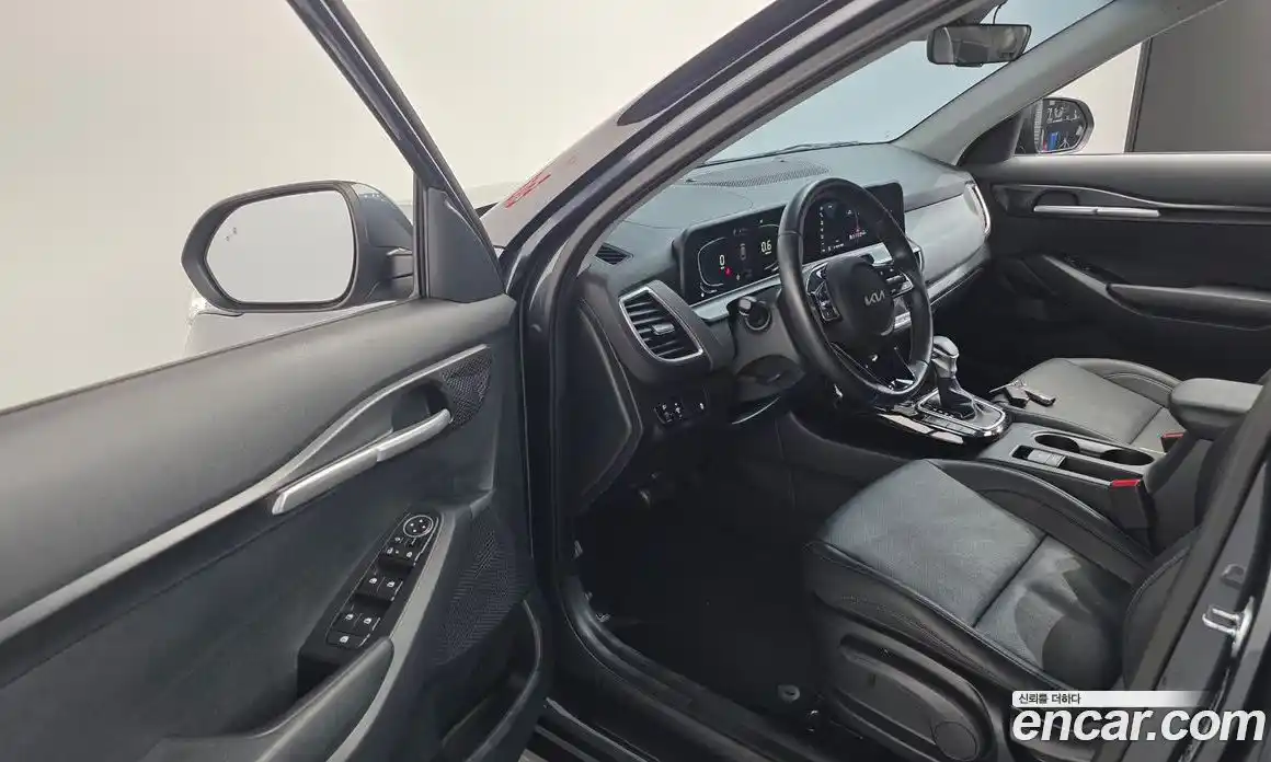 Kia Seltos 2024 2.0 Автомат в Москве № 746143, фото 11