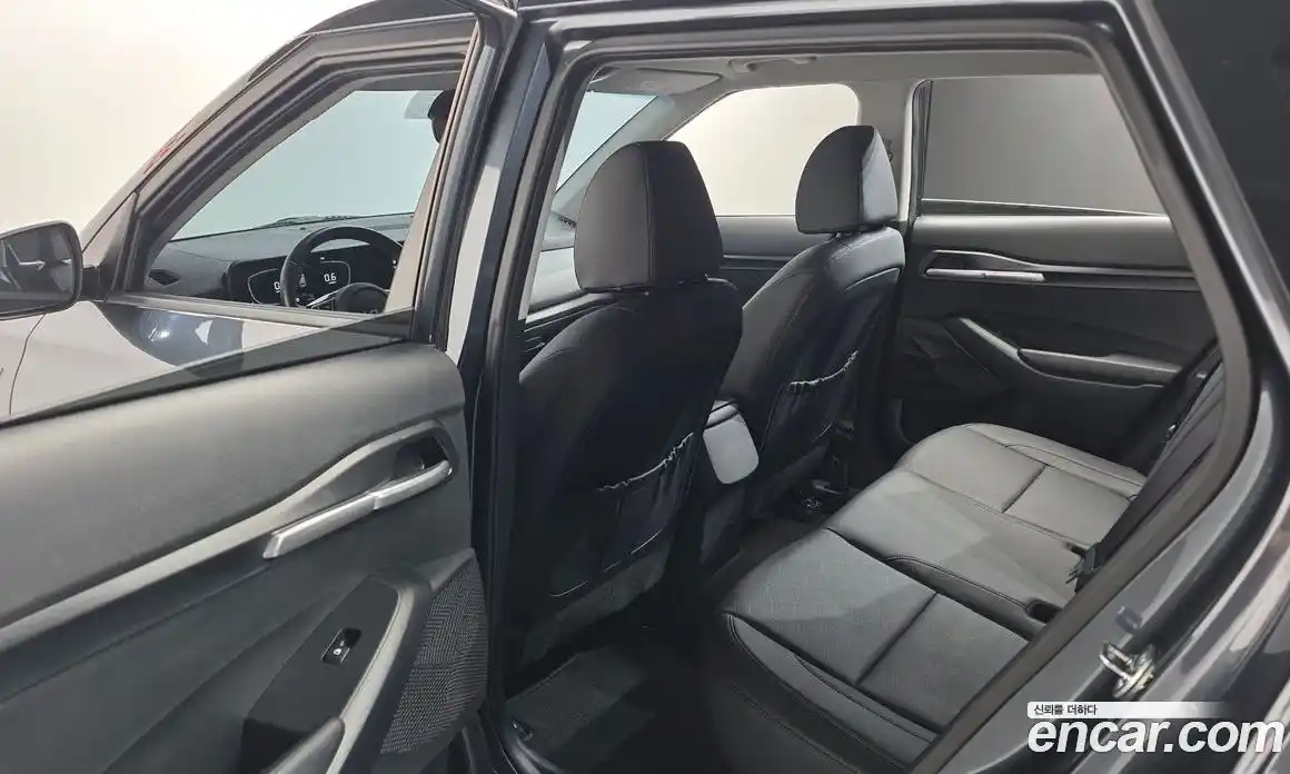 Kia Seltos 2024 2.0 Автомат в Москве № 746143, фото 18