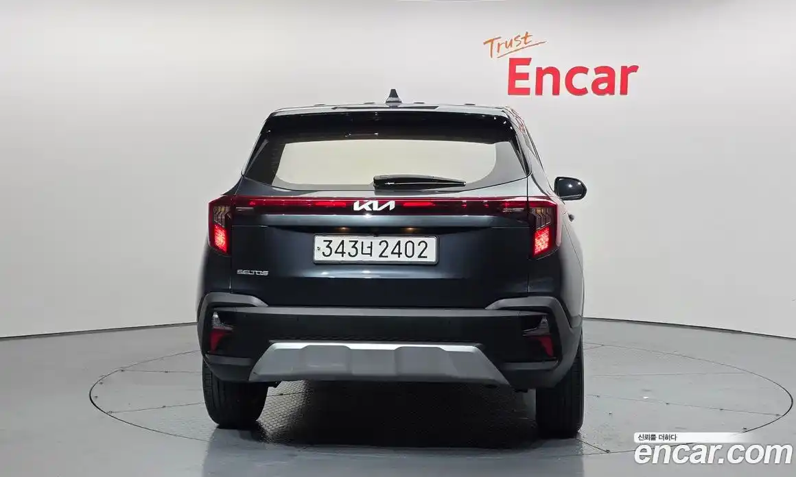 Kia Seltos 2024 2.0 Автомат в Москве № 746143, фото 4