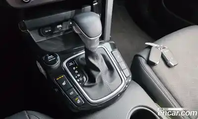 Kia Seltos 2024 2.0 Автомат в Москве № 746143, миниатюра 9