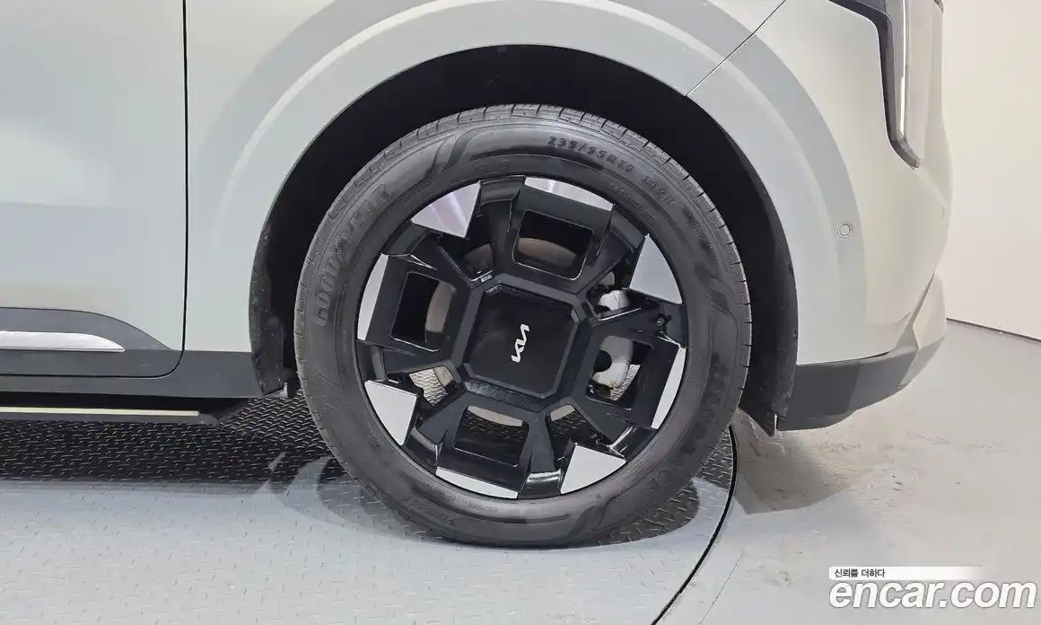 Kia Canival 2025 1.6 Автомат в Москве № 746153, фото 5