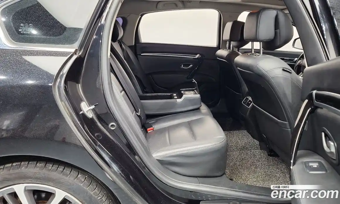 Renault SM7 2017 2.5 Автомат в Москве № 747382, фото 12