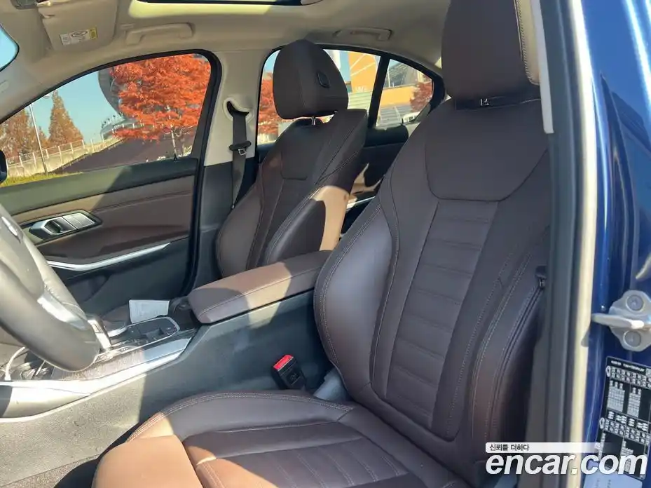 BMW 3-Series 2022 2.0 Автомат в Москве № 748650, фото 9