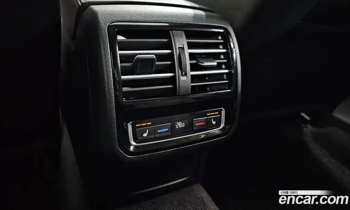 Volkswagen Passat 2018 2.0 Автомат в Москве № 750117, фото 19