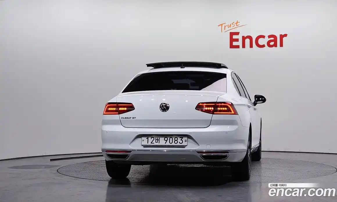 Volkswagen Passat 2018 2.0 Автомат в Москве № 750117, фото 4