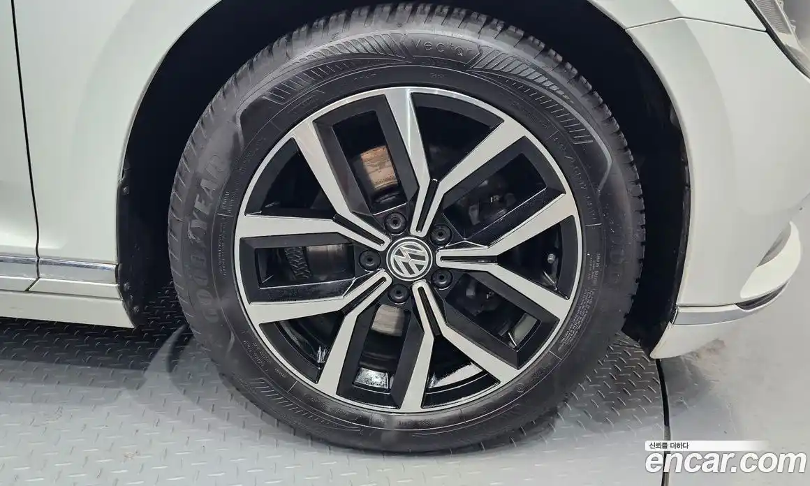 Volkswagen Passat 2018 2.0 Автомат в Москве № 750117, фото 5