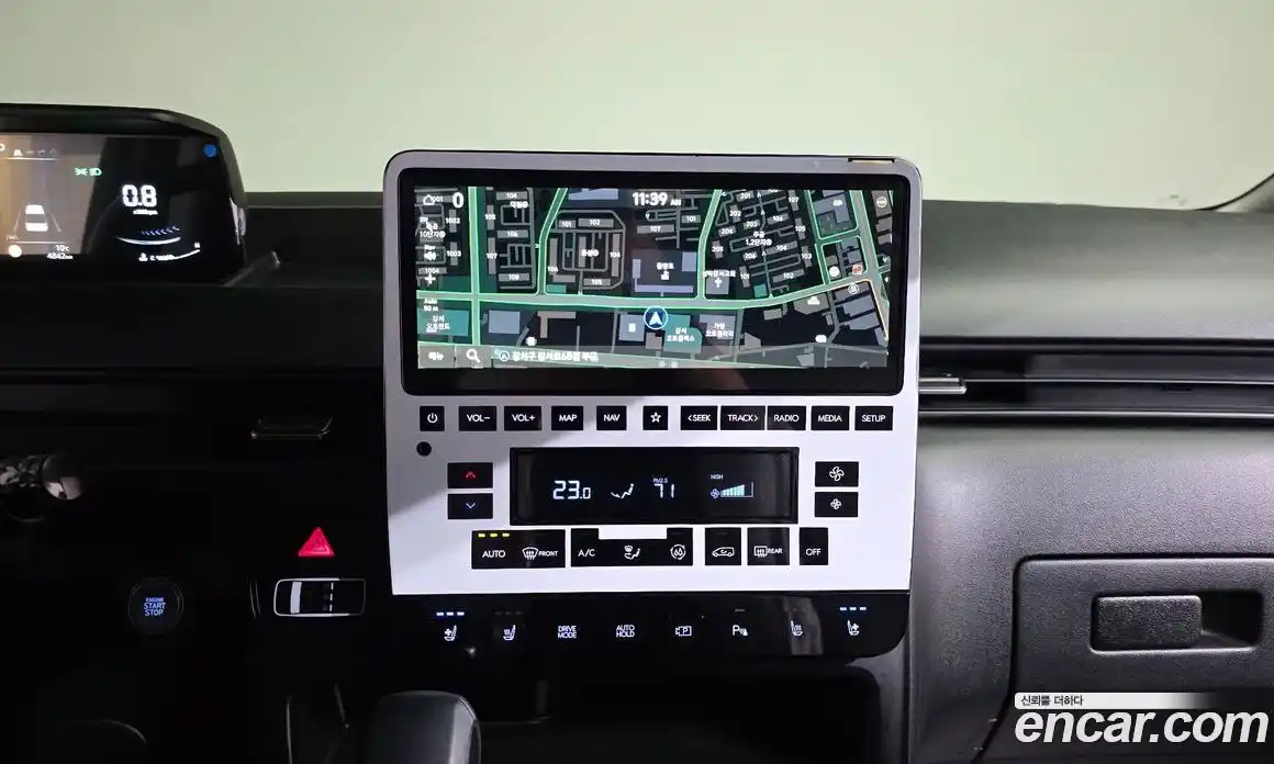 Hyundai Staria 2025 3.5 Автомат в Москве № 755968, фото 13