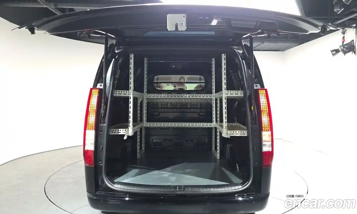 Hyundai Staria 2025 3.5 Автомат в Москве № 755968, фото 19