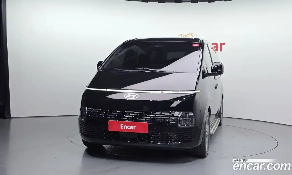 Hyundai Staria 2025 2.2 Автомат в Москве № 756040, фото 3