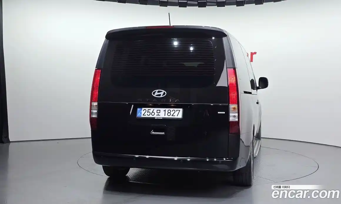 Hyundai Staria 2025 2.2 Автомат в Москве № 756040, фото 4