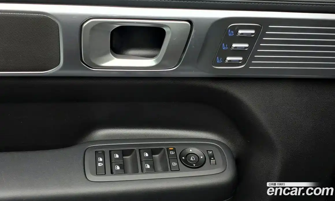 Hyundai Santa Fe 2024 2.5 Автомат в Москве № 756352, фото 17